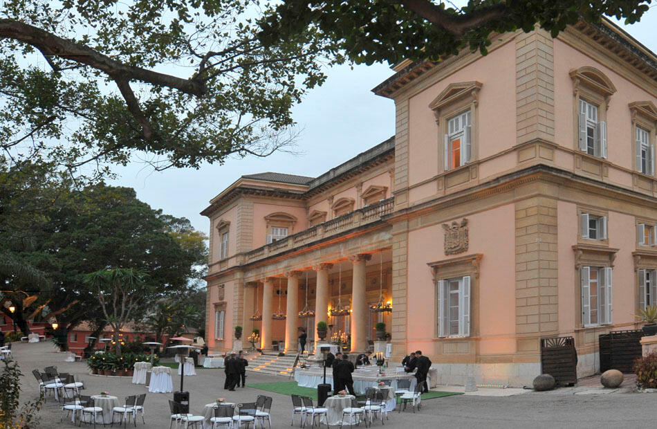 I AM AWARE THAT WHAT I OFFER IS MORE THAN MANAGING AN EVENT; IT IS TO ACCOMPANY IN A PROCESS OF NERVES, MOTIVATION AND UNCERTAINTY.